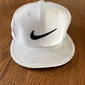 Nike golf Classic White Hat with Black Swoosh size medium/large